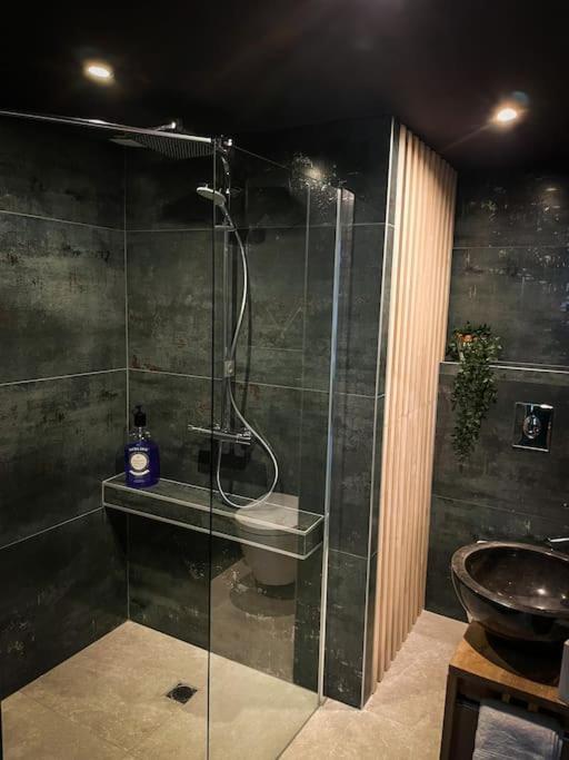 Suite Luxueuse Jacuzzi Suite Amantis By Noma Saint-Chamond Bagian luar foto