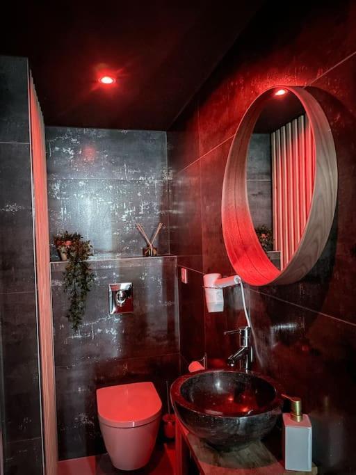 Suite Luxueuse Jacuzzi Suite Amantis By Noma Saint-Chamond Bagian luar foto